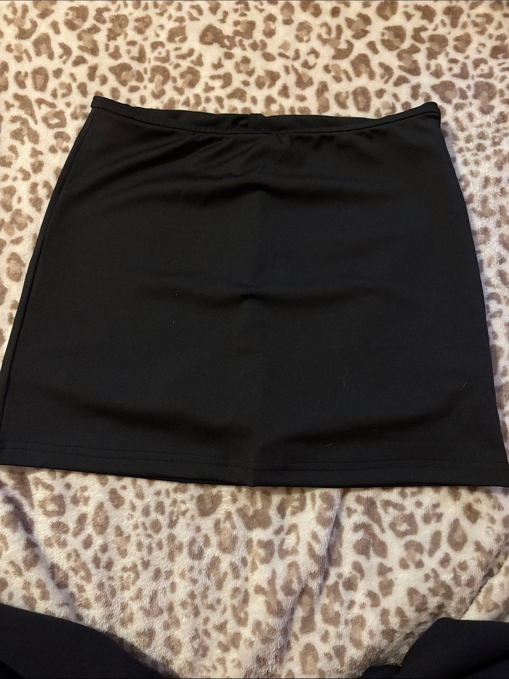 Sleek Black Women’s Mini Skort